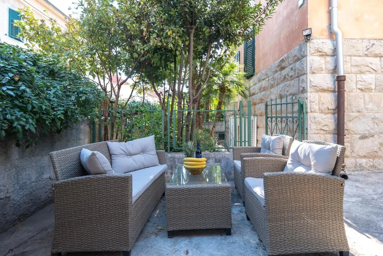 Palm Garden Apartment In Center With Big Terrace Split Croatia
